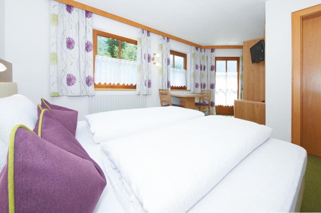 Haus Markus Strolz Sankt Anton am Arlberg Rum bild
